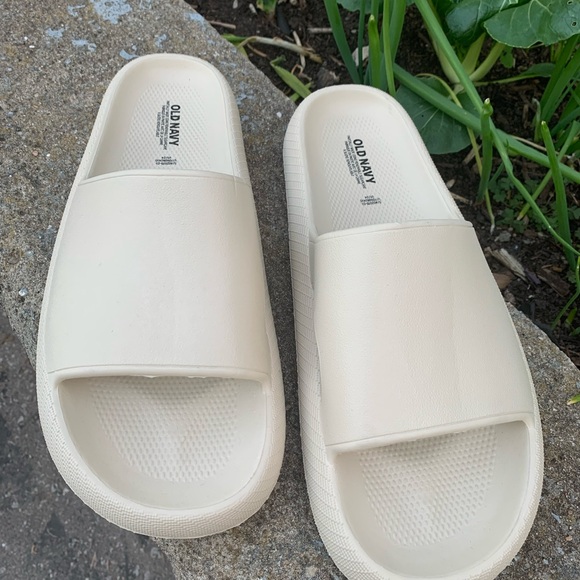 White slides for Men - Picture 2 of 4
